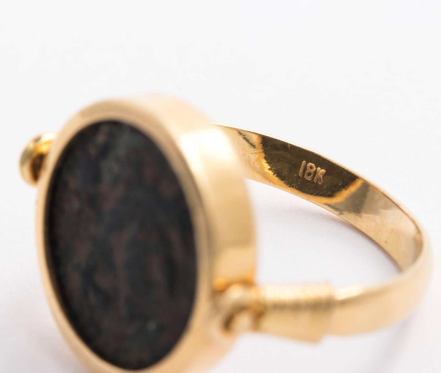Late Victorian Roman Coin Ring Set in 18 Karat Gold In Excellent Condition For Sale In St.amford, CT
