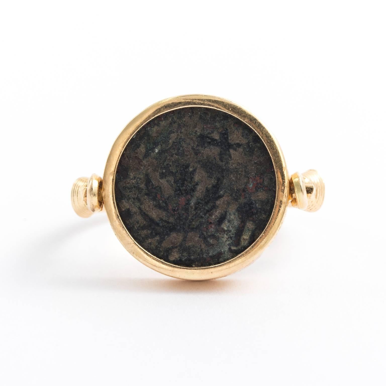 Late Victorian Roman Coin Ring Set in 18 Karat Gold For Sale 5