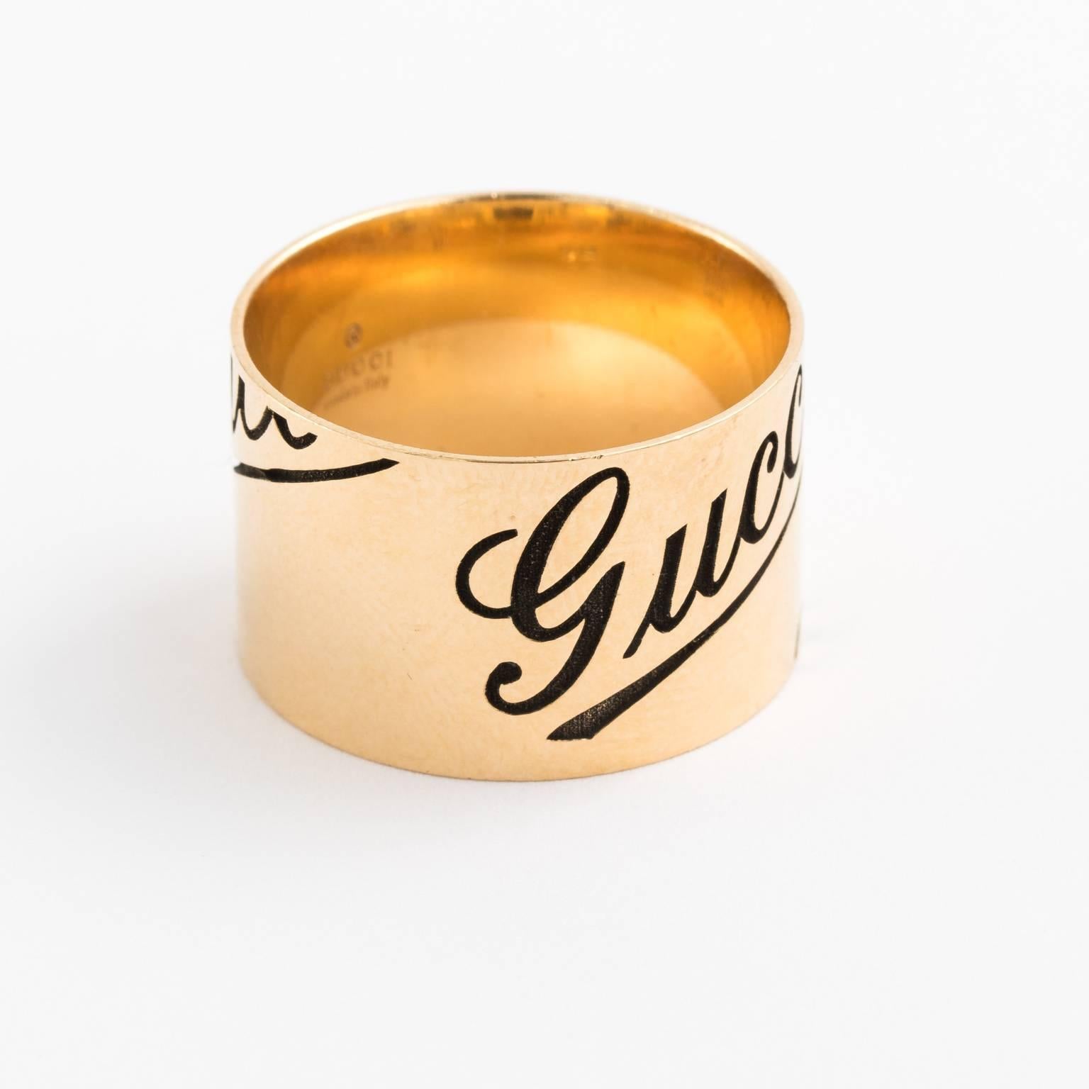 Contemporary Gucci Gold Band Ring For Sale