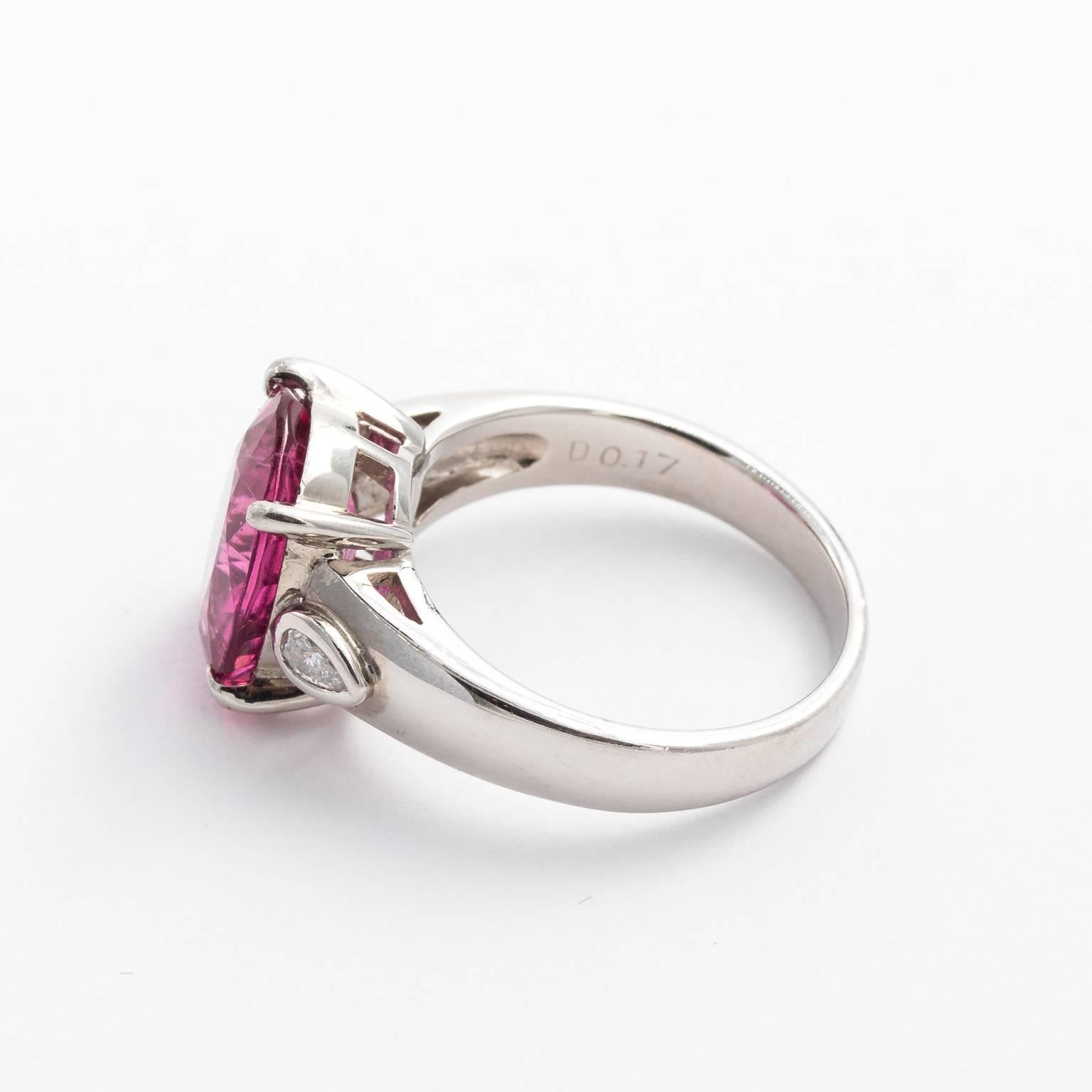 Contemporary Platinum 4.55 Carat Rubellite Tourmaline Diamond Ring For Sale