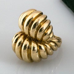 60
s Gold Ring