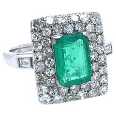 Art Deco Platinum 1.26 Carat Emerald and Diamond Plaque Ring