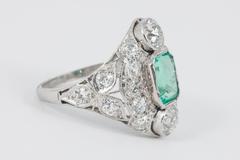 Antique Edwardian Emerald Diamond Platinum Ring