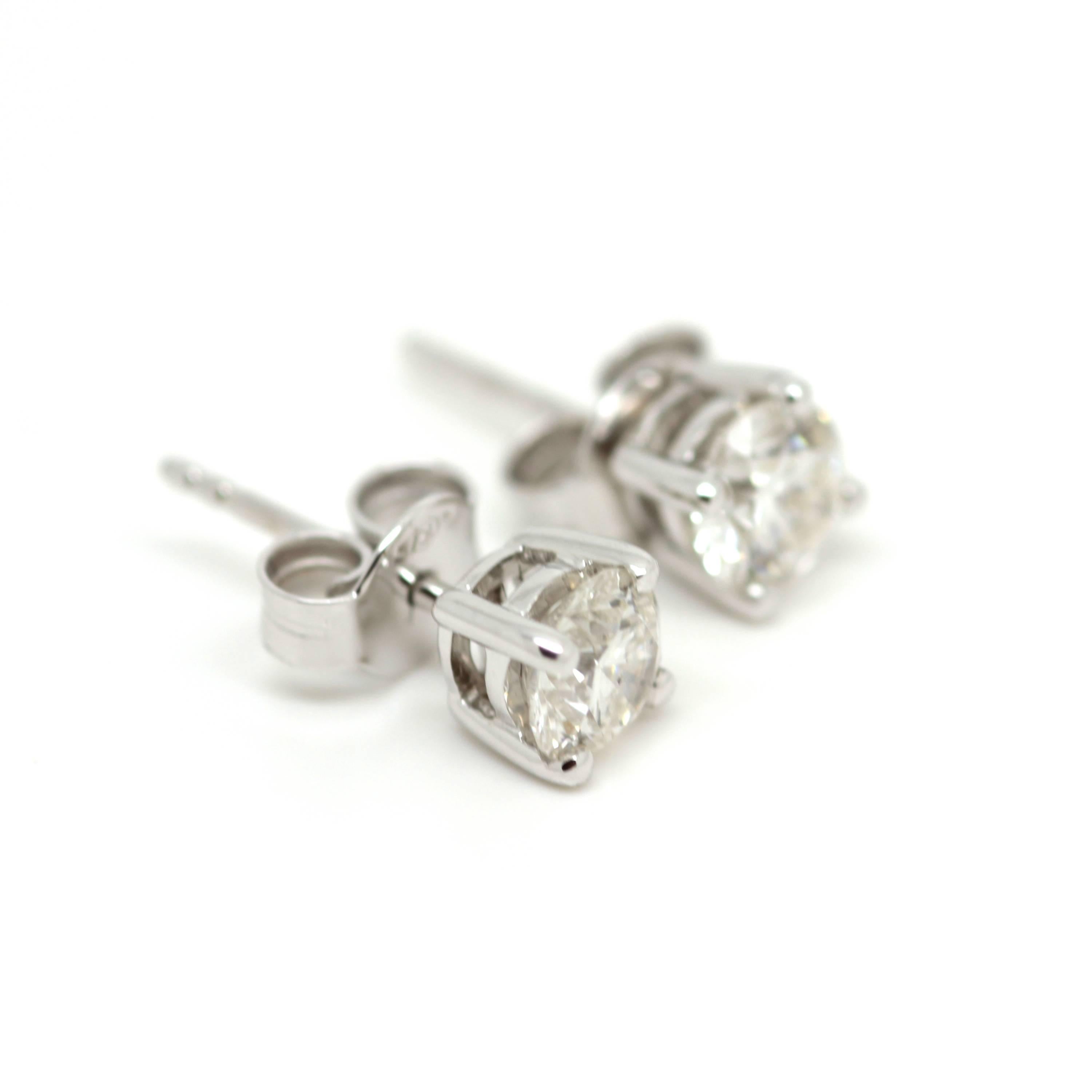 0.5 Carat Diamond Solitaire Earrings In Excellent Condition In London, GB