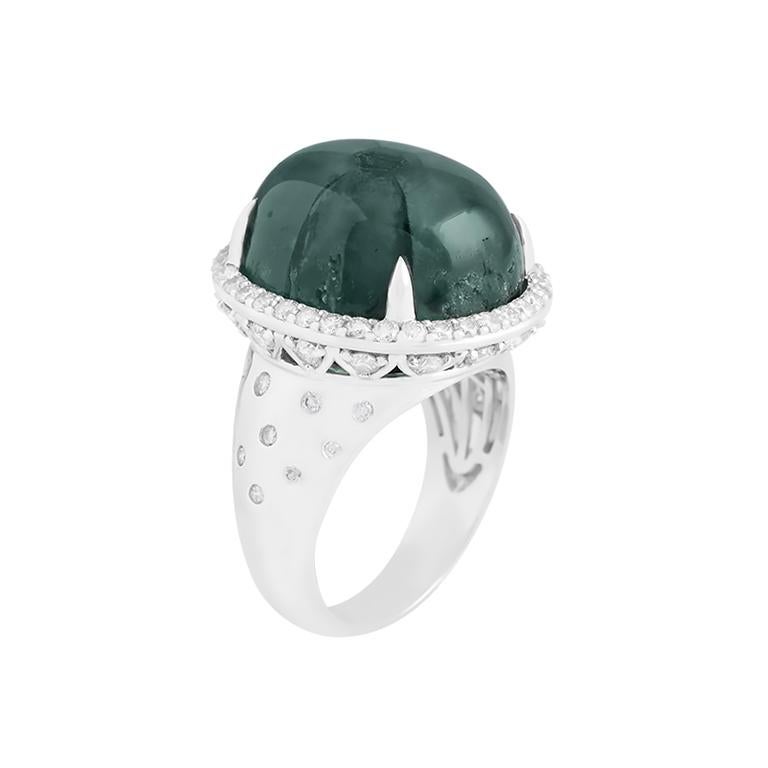 Cabochon Anello con smeraldo trapiche e diamante bianco in oro bianco 18 carati 24,98 carati in vendita