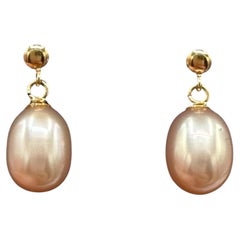 Pink Pearl Dangle Earrings in 18kt Yellow Gold