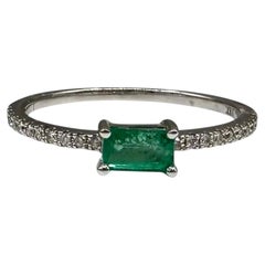 18K White Gold Emerald Diamond Ring 0.33ctw GH SI Size 7