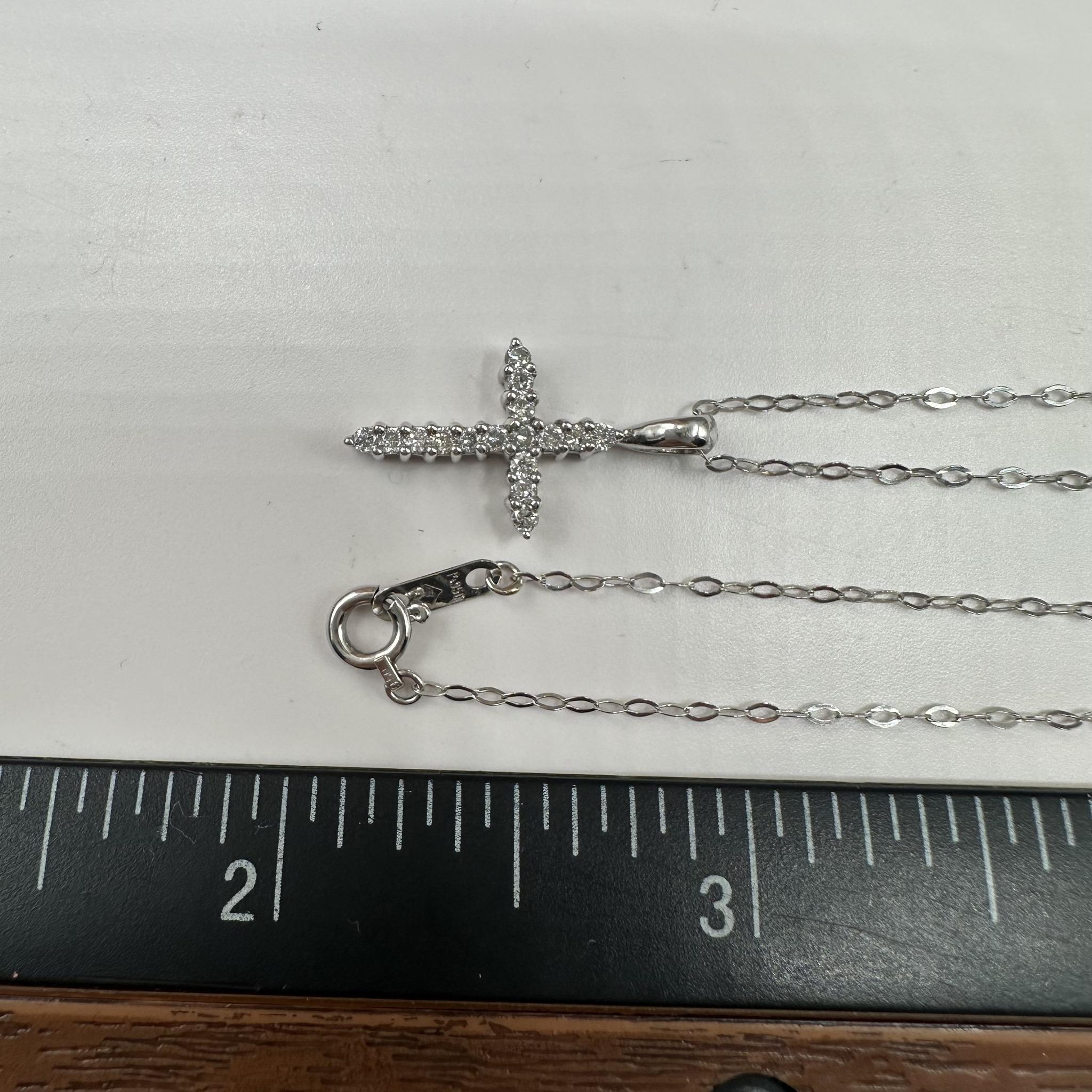 Collier croix de diamants en platine - 0.25ctw GH I1, 18