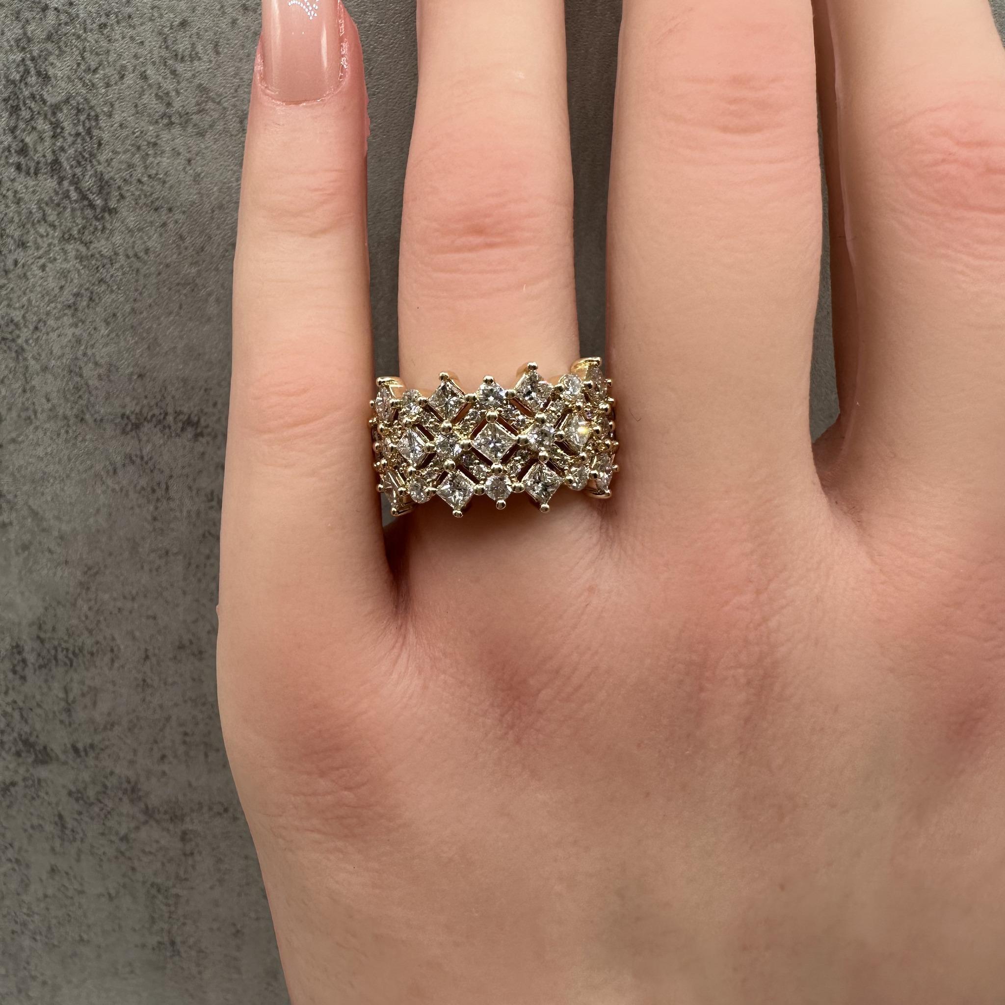 Bague en or jaune 14kt - 2ctw HI SI1-I1 Round & Princess Cut, Taille 7 Neuf - En vente à West Hempstead, NY