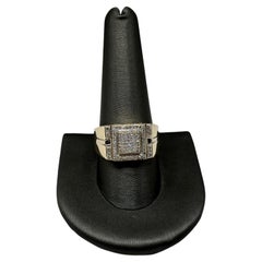 Estate Micro Diamond Cluster Square Stepped Ring in 10k Yellow Gold - 0.25ctw