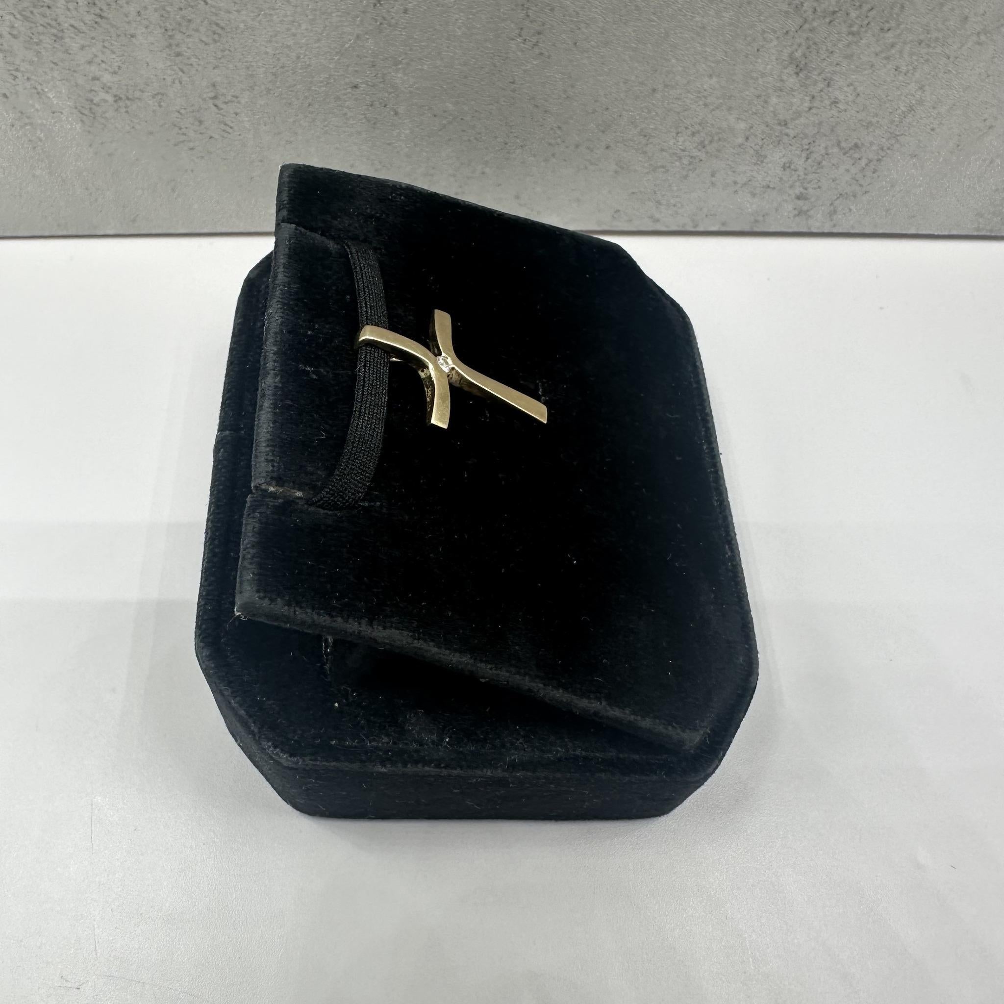Taille ronde Croix de diamant en or jaune 14kt - 0.02ctw GH I1, Pré-aimé en vente
