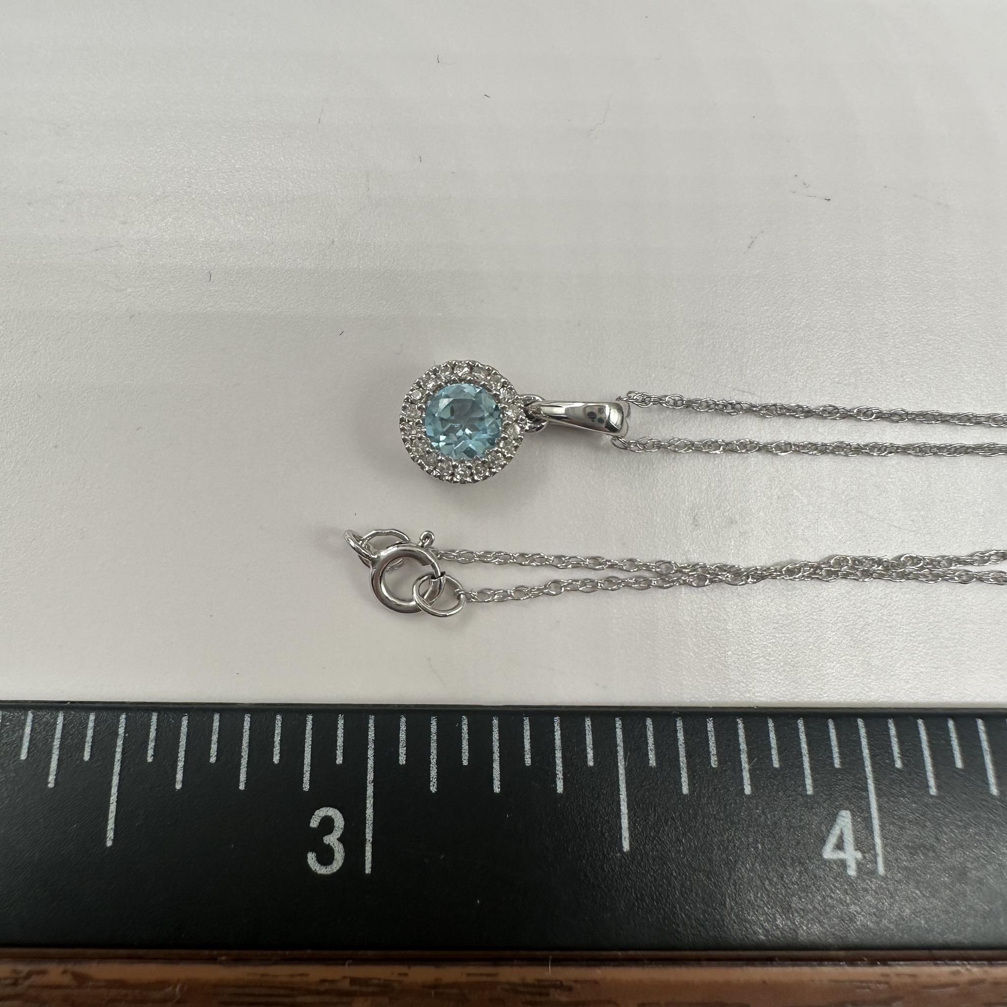 Topas & Diamant-Halskette aus 10kt Weißgold - 4mm Schweizer Blautopas, 0,06ctw Damen im Angebot