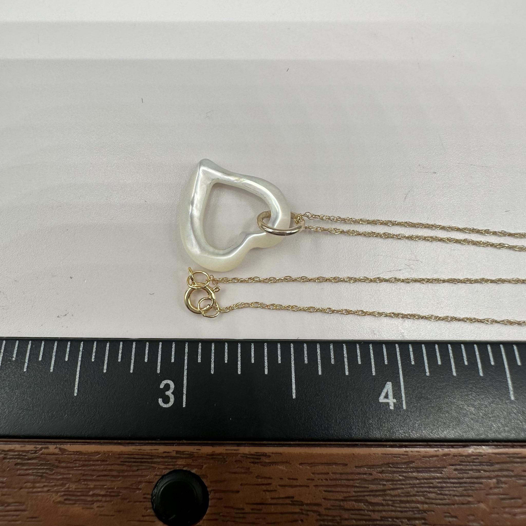 Donna Collana Cuore di Madreperla in oro giallo 10kt - 18