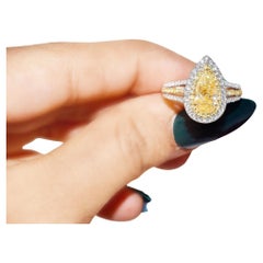 Anello con diamante certificato GIA da 1,62 carati con colore da Y a Z e purezza SI2
