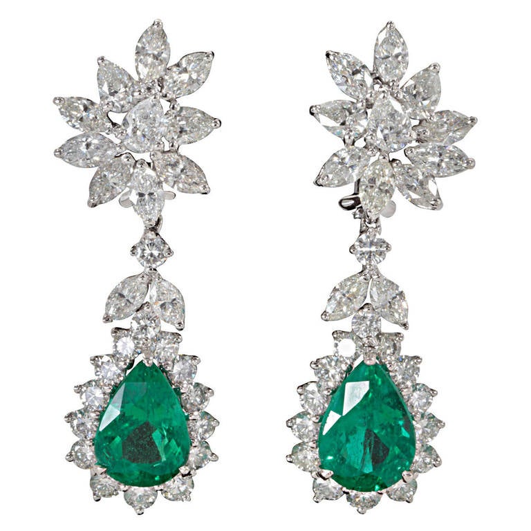 Elegant Green Emerald Diamond Platinum Cluster Drop Earrings For Sale