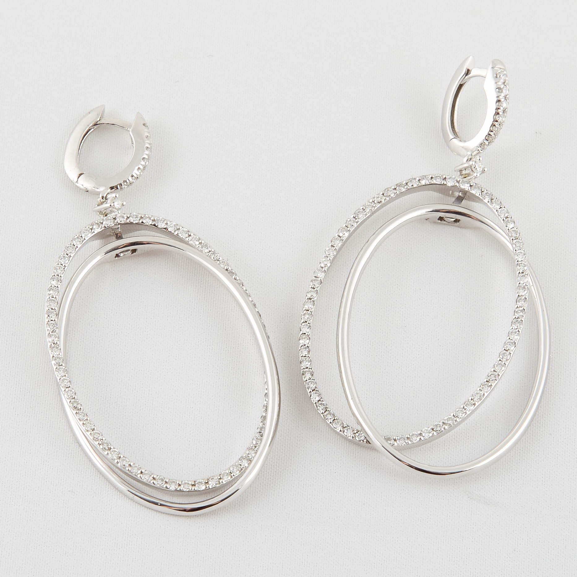 Fabulous Oval Hoop Dangle Earrings 1