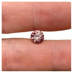 Natural 2.27 Ct. Turmalina Gema suelta, talla brillante, Nigeria, Certificado