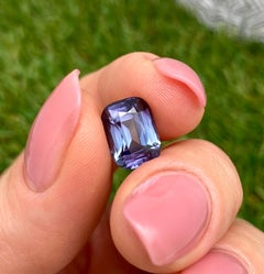 Spinel Bluish Violet natural 4.67Ct gemstone, Cushion cut, Tanzania, GIA