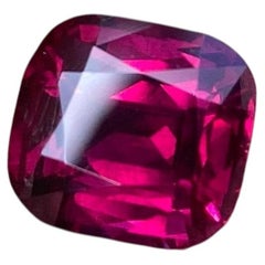 Certificato 5,93 carati. Gemma sfusa di granato rodolite naturale, taglio a cuscino, Tanzania
