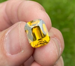 Certified 12.14 Ct. Natural Zircon loose gemstone, Cushion cut, Sri Lanka.