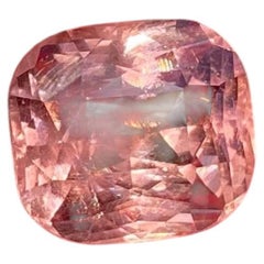 Dragon, grenat de Malaisie, 4.72 carats. Pierre précieuse naturelle, certifiée par le GIA et le GFCO