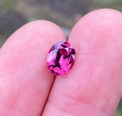 Certificato 2,64 ct. Gemma sciolta di granato rodolite naturale, taglio ovale, Tanzania