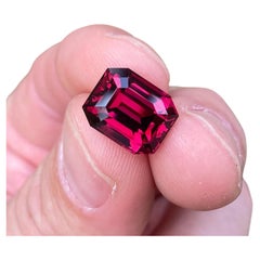 Certified 10.13 Ct. Natural Rhodolite Garnet loose gemstone, Octagon, Tanzania