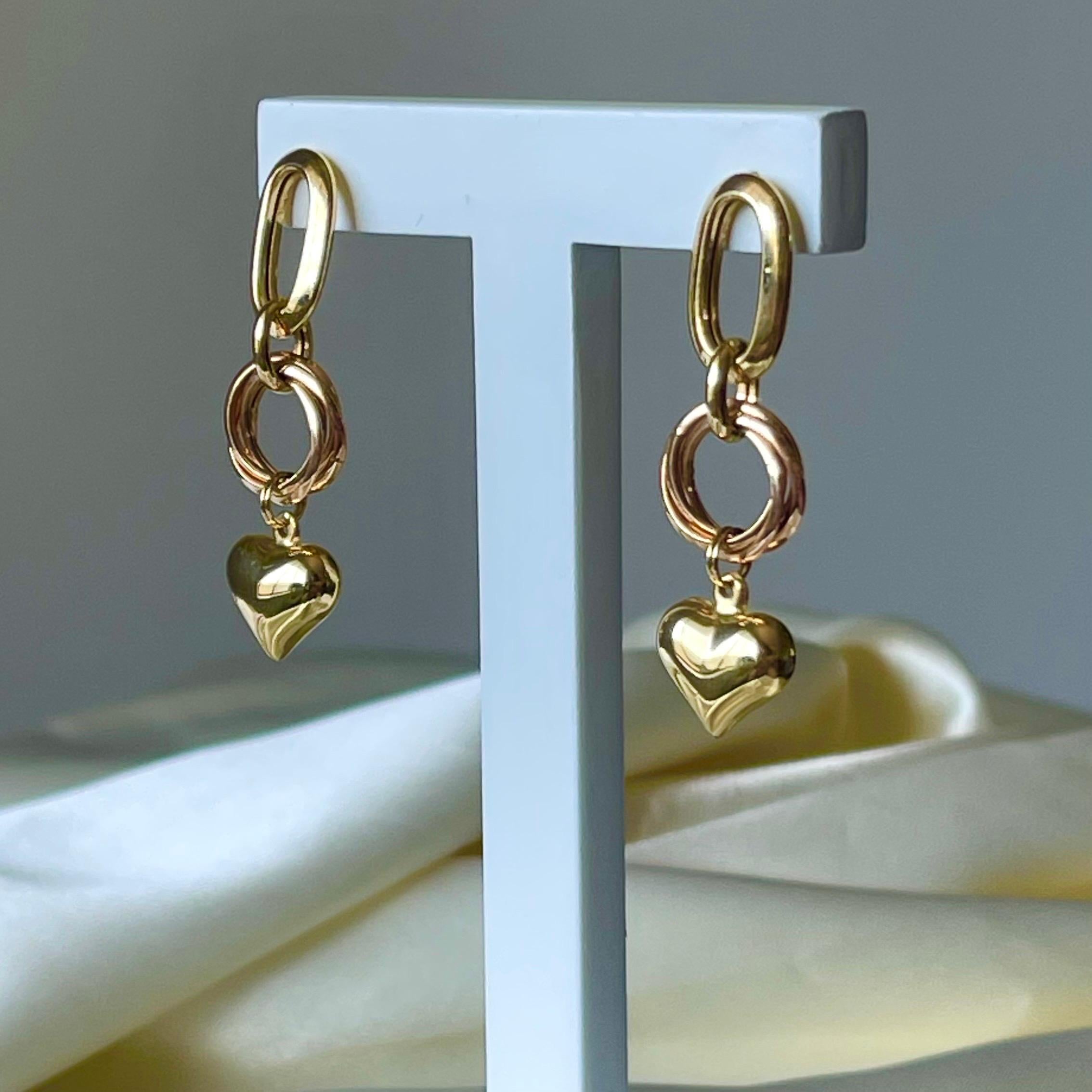 18K Yellow and Rose Gold Heart Charm Drop Earrings, Handcrafted in Brazil In New Condition For Sale In Ridgefield, CT