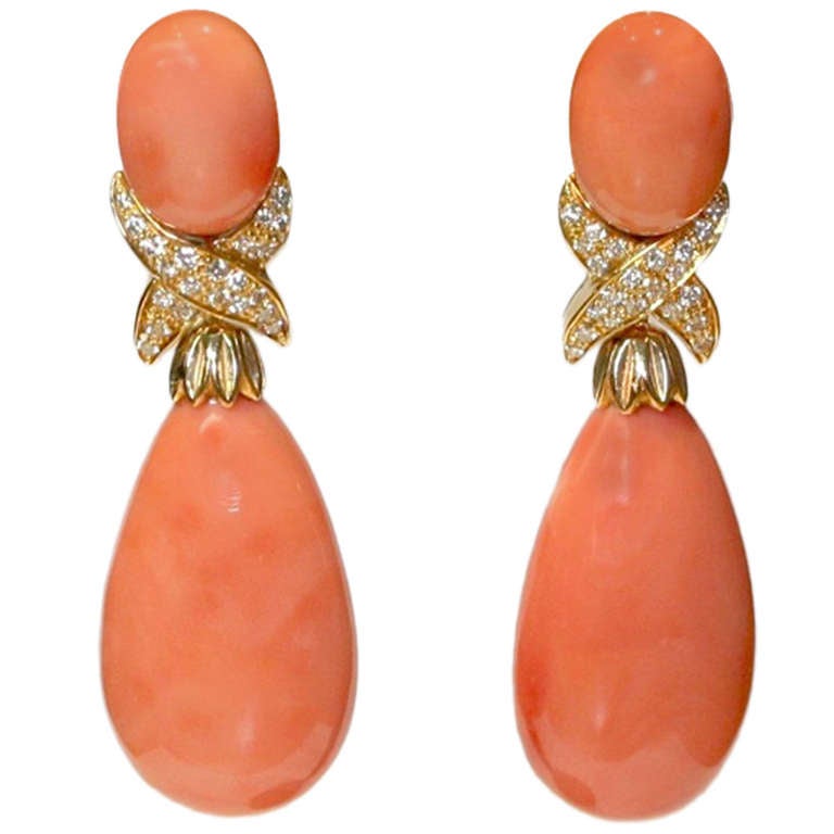 Drop coral earrings