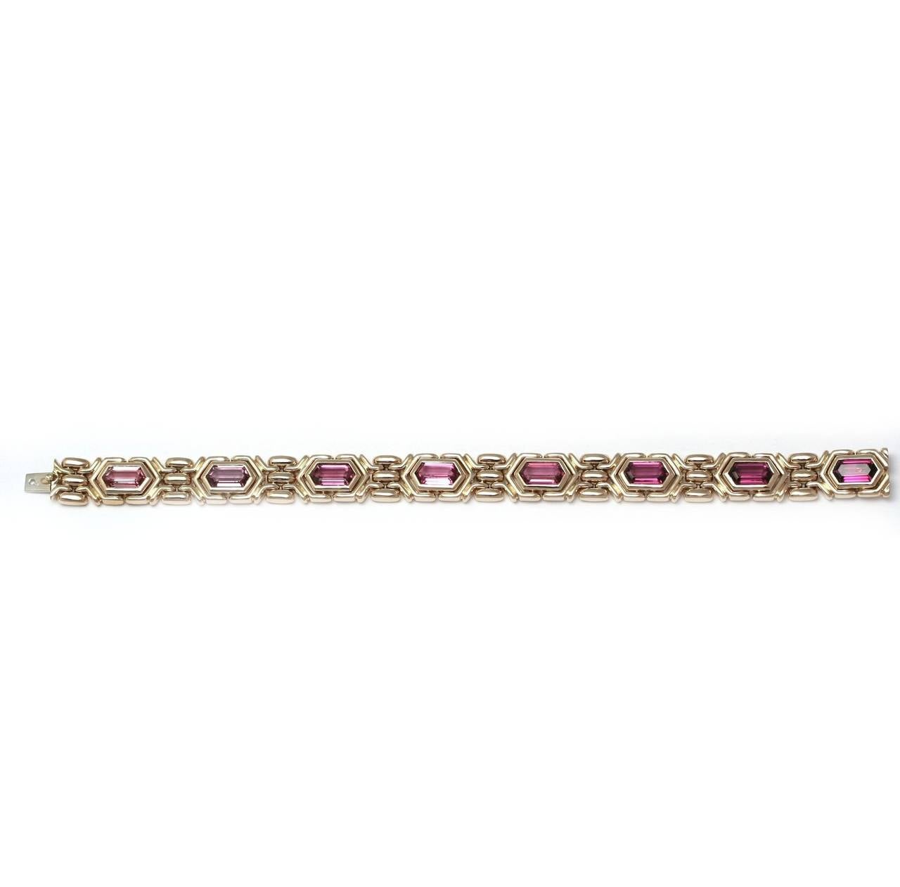 BVLGARI Bracelet in yellow gold set with pink tourmaline, signed, 185mm (62.7 grams)