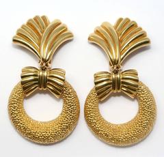 1980s Van Cleef & Arpels gold drop earrings