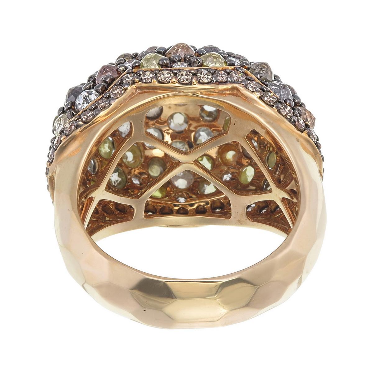 Bouquet Inspired Fancy Mixed Color Diamond Ring in 18K Rose Gold (Rosenschliff) im Angebot