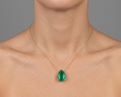 Natural Colombian Emerald Pendant in 14K Yellow Gold