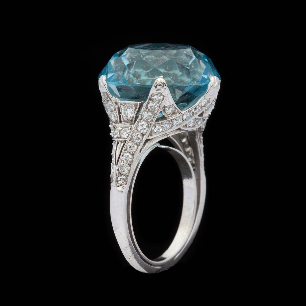 Aquamarine Diamond Gold Cocktail Ring In Excellent Condition In San Francisco, CA