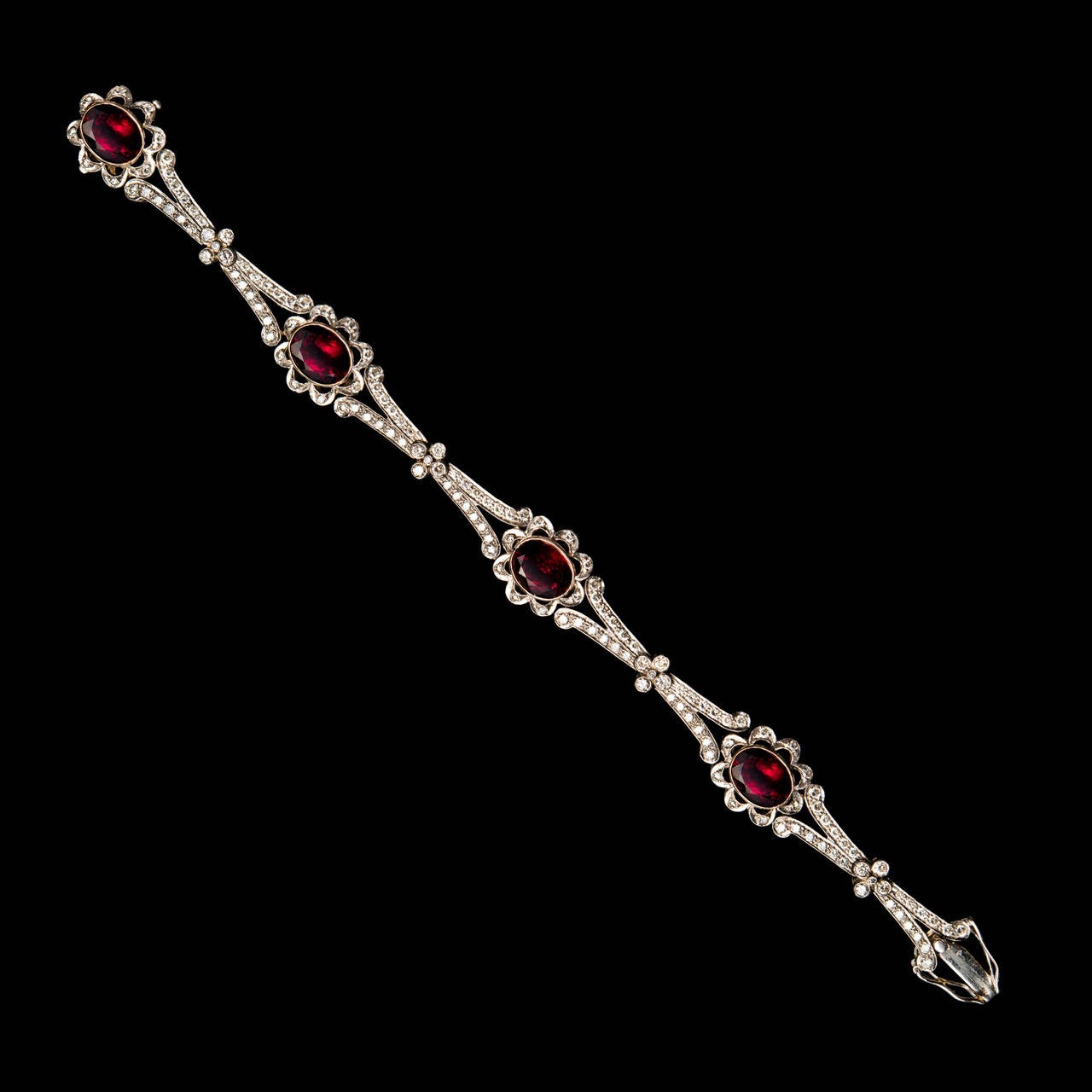 Rubelite Diamond Gold Floral Bracelet In Excellent Condition For Sale In San Francisco, CA