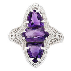 Antique Amethyst Gold Navette Shaped Filigree Ring circa 1920s