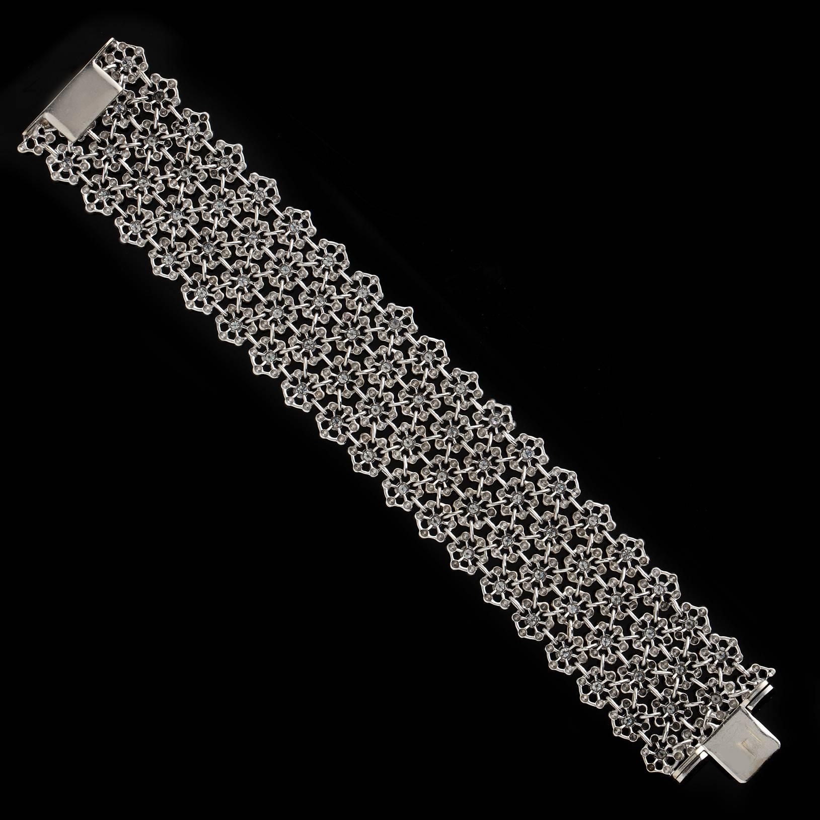 Damiani Breites Diamantgeflecht Weißgold-Armband im Zustand „Hervorragend“ in San Francisco, CA