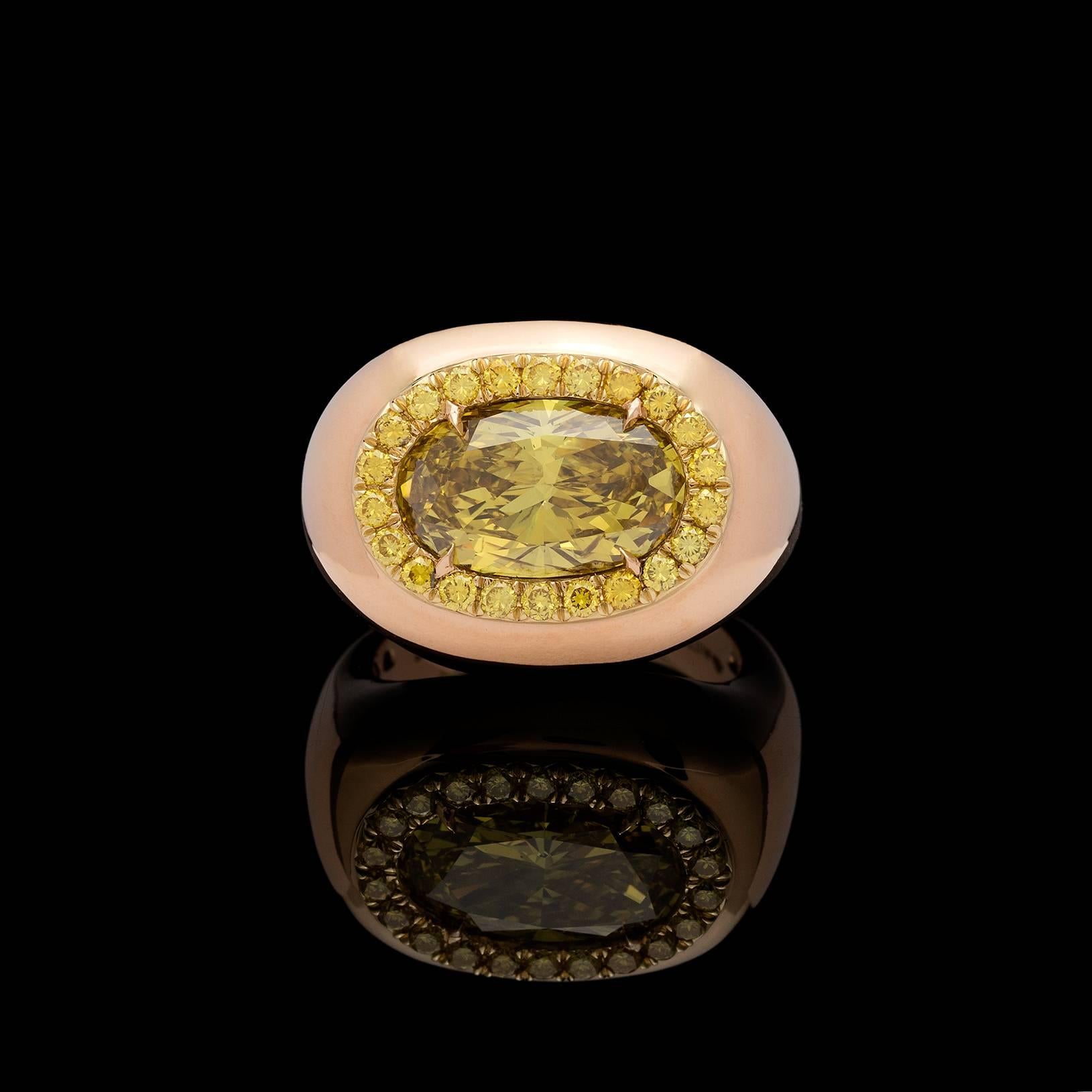 Contemporary GIA 3.46 Carat Fancy Color Diamond Gold Ring