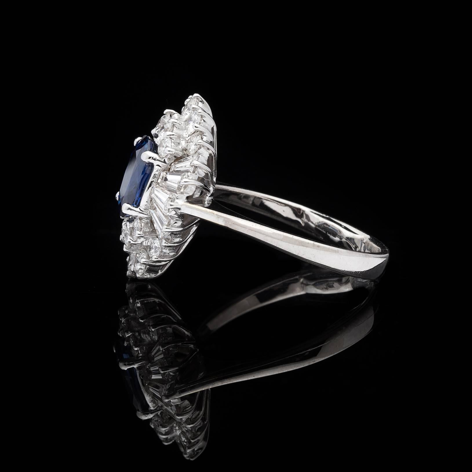 2 Carat Sapphire Diamond White Gold Cocktail Ring In Excellent Condition In San Francisco, CA