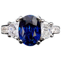 Vivid No Heat Madagascar Blue Sapphire Diamond Ring