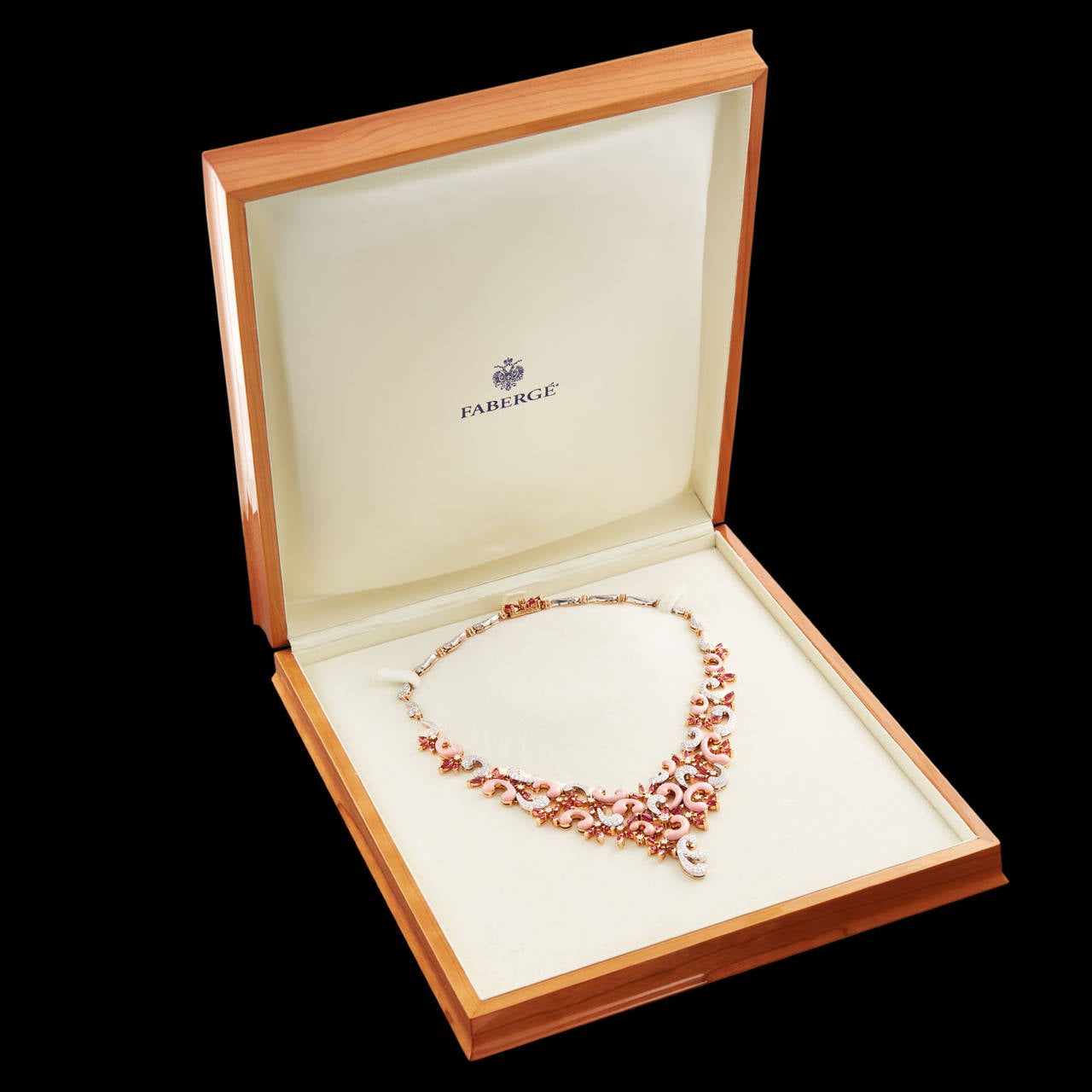 Women's Modern House of Fabergé Exquisite Guilloché Tourmaline Pave Diamond Necklace