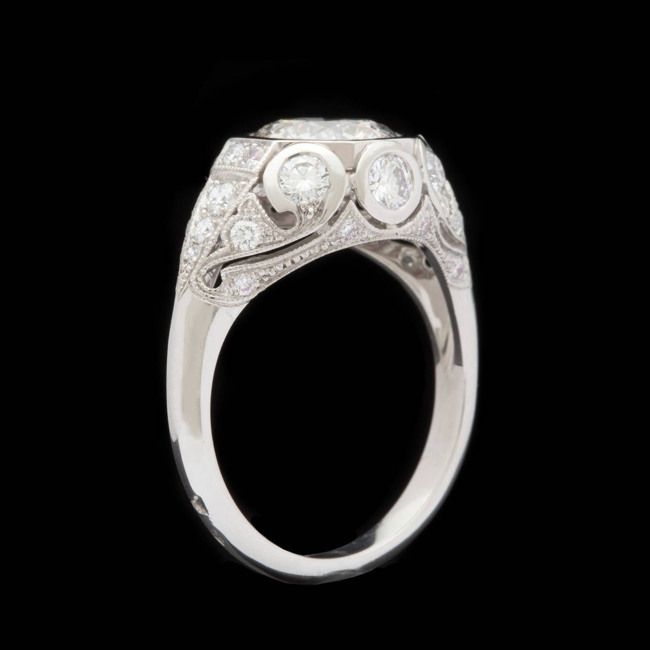 Edwardian 1.94 Carat Diamond Platinum Engagement Ring For Sale