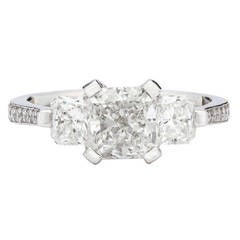 Radiant Cut Diamond Ring