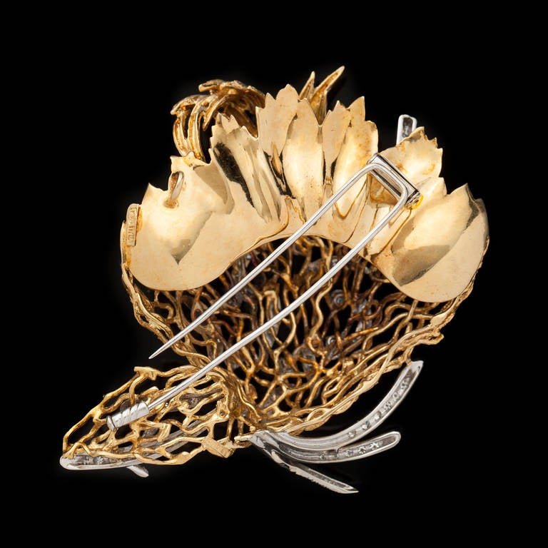 Italian Enamel Diamond Gold Foliage Brooch In Good Condition In San Francisco, CA