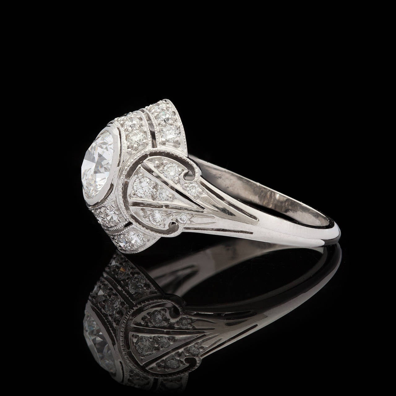 Round Cut 1.02 Carat GIA Certified Diamond Platinum Ring For Sale
