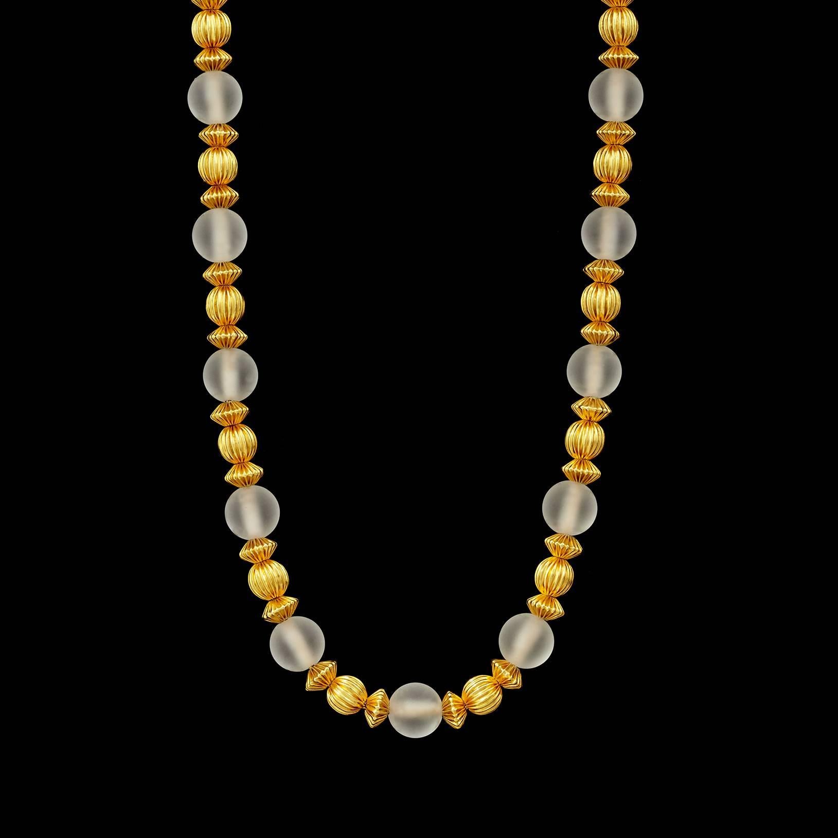 Lalaounis Rock Crystal Quartz Gold Textured Beaded Necklace In Excellent Condition In San Francisco, CA