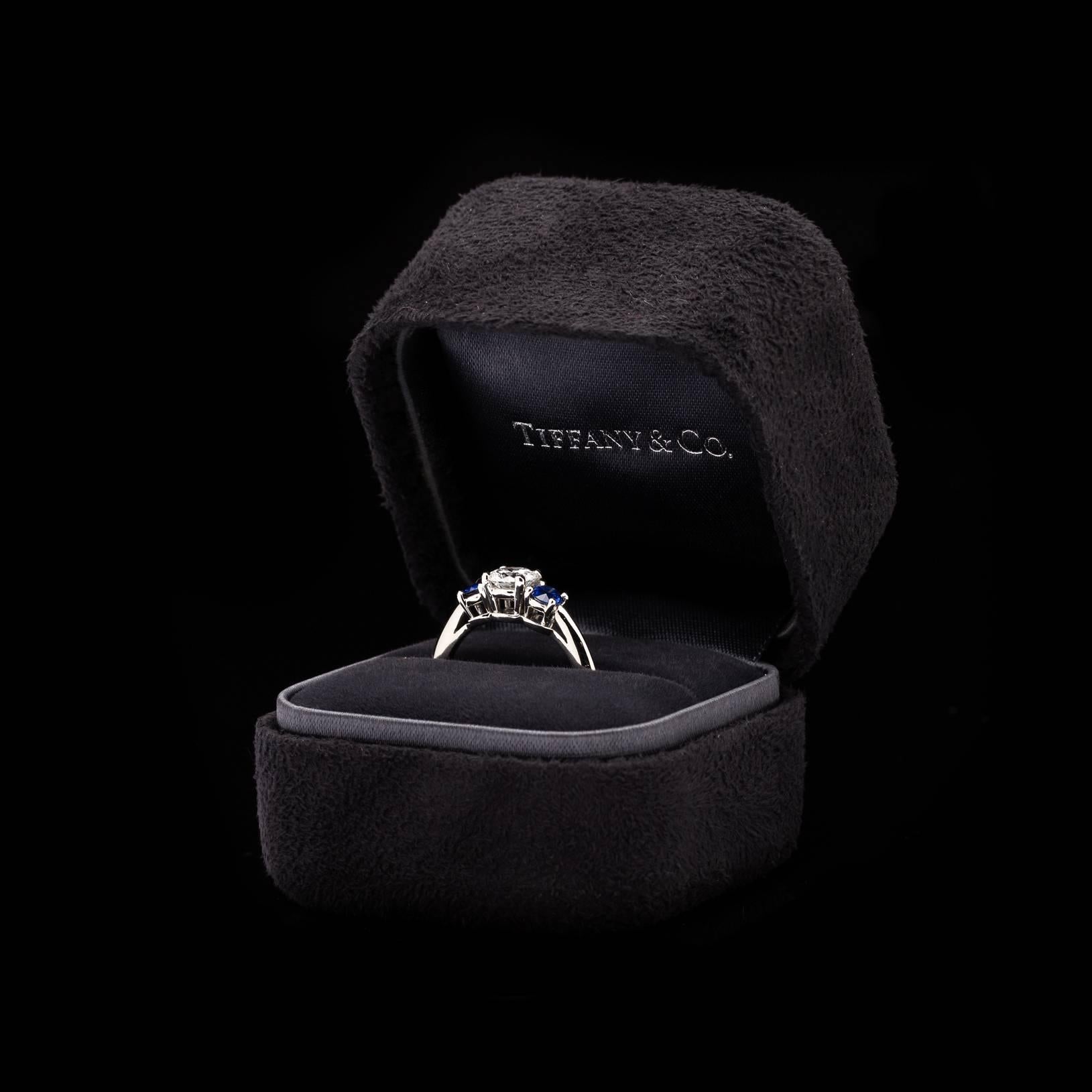 Women's Tiffany & Co. Sapphire GIA Cert Diamond platinum 3-stone Ring