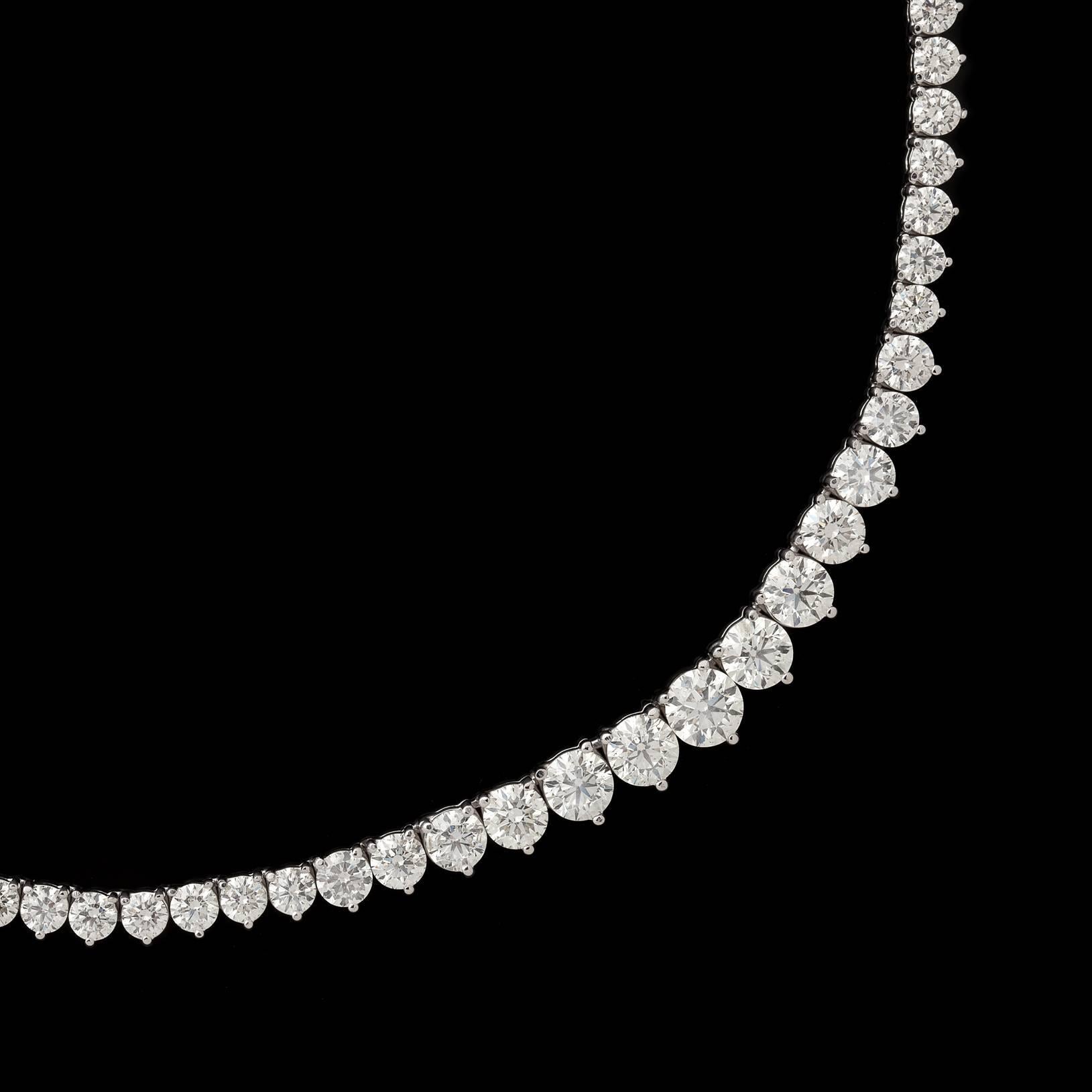 Contemporary Dazzling Diamond Gold Necklace