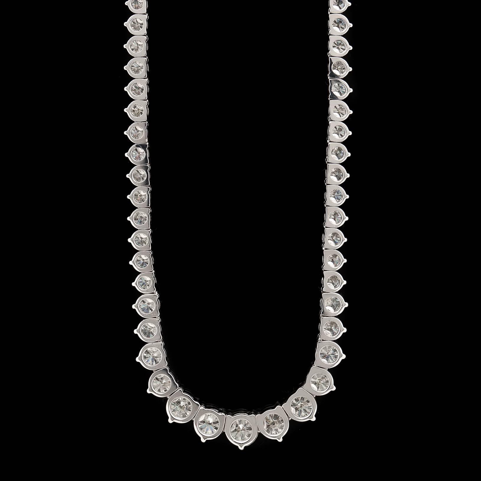 Dazzling Diamond Gold Necklace In Excellent Condition In San Francisco, CA