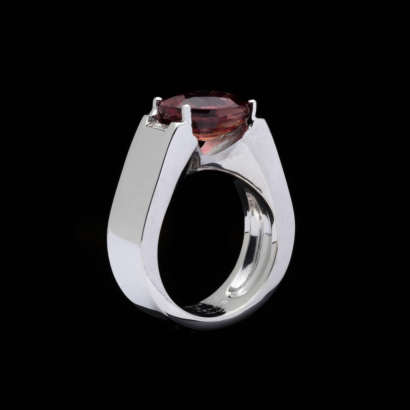 Women's Cartier 5.10 Carat GIA Certified Red-Orange Sapphire Gold Ring